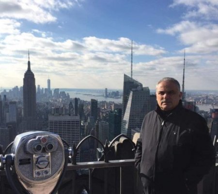 Baş nazirin 1-ci müavinin qardaşı Avropada masaj salonu işlədir (FOTOFAKT)