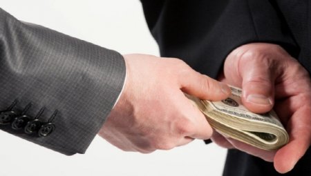 99 milyon dollar sərvəti olan biznesmen həbs olundu