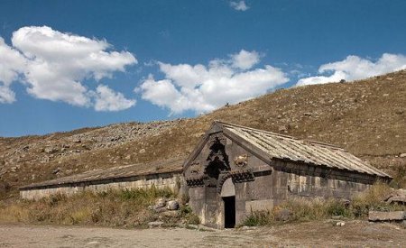 Mədəniyyət Nazirliyi qədim tarixi abidəni niyə qorumur - alimdən narahatlıq dolu müraciət