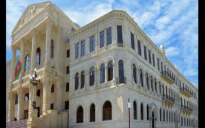 Baş Prokurorluq başqalarının əvəzinə imtahan vermək istəyən şəxslər haqda