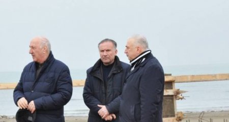 Zakir Fərəcov sahibkarları necə yola verir... - Prezidentə müraciət olundu