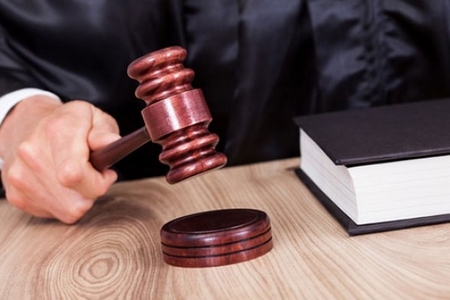 Bakıda “bomj”u öldürən şəxsə hökm oxunub