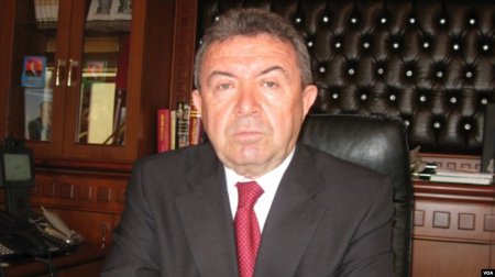 Bakı şəhər Təhsil İdarəsinin “təhsil xadimləri”ndən nazirə şikayət