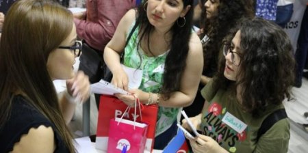 “Nar” gənclər üçün iş imkanları təklif etməkdə davam edir