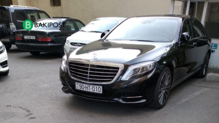 REKTORUN 200 MİNLİK YENİ AVTOMOBİLİ – “Bir neçə aydır bu lüks maşından istifadə edir” (FOTO)