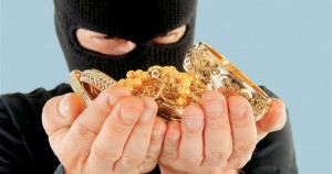 “Bazarstore”da müştərinin 30 min manatlıq qızılları oğurlanıb “Bazarstore”da müştərinin 30 min manatlıq qızılları oğurlanıb