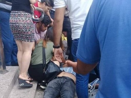 Bakı metrosunda qız üstündə QAN TÖKÜLDÜ Bakı metrosunda qız üstündə QAN TÖKÜLDÜ