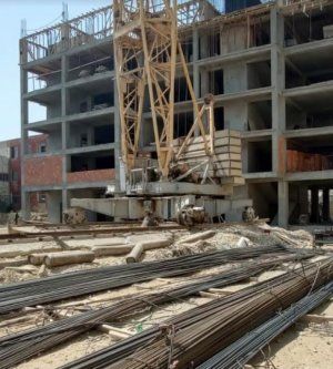 Bakıda potensial təhlükəli daha üç bina tikintisi aşkarlandı