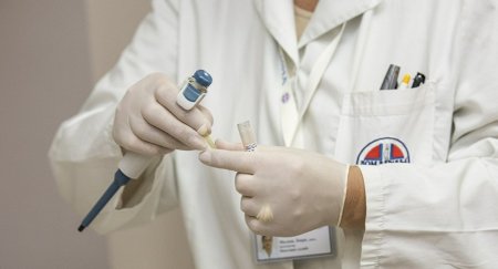 Səhiyyədə saxta diplom problemi: - Sağalsa, həkiməm, sağalmasa mən kiməm...