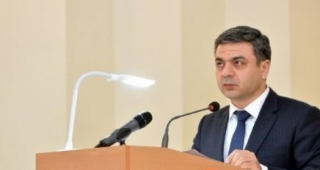 Əkbər Hacıyev rəqiblərini belə zərərsizləşdirir... - GƏLİŞMƏ