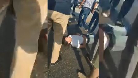 В Баку два пешехода попали под машину 