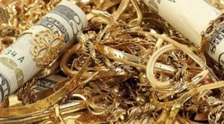 Gürcüstana külli miqdarda qızıl əşyalar keçirən Azərbaycan vətəndaşı saxlanılıb