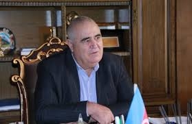 Şərurlu İsfəndiyarın adı daha bir işdə - 200 nəfəri aldadan iş adamı çıxış yolu axtarır