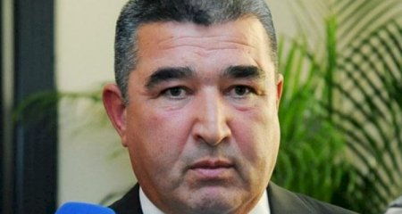 Etibar Pirverdiyev at ilxısını satdı