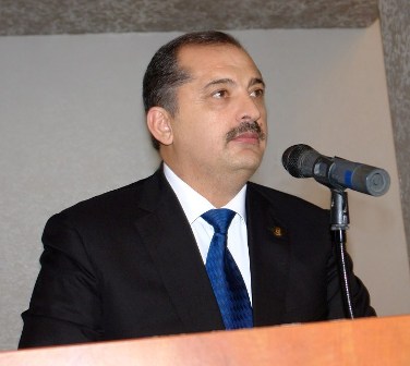 Vilyam Hacıyev rayonda narazılıq yaradır... Vilyam Hacıyev rayonda narazılıq yaradır...