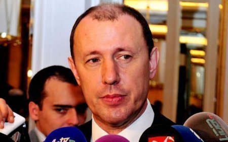 Cahangir Hacıyevlə əlbir olan direktorun məhkumluğu götürüldü - GƏLİŞMƏ