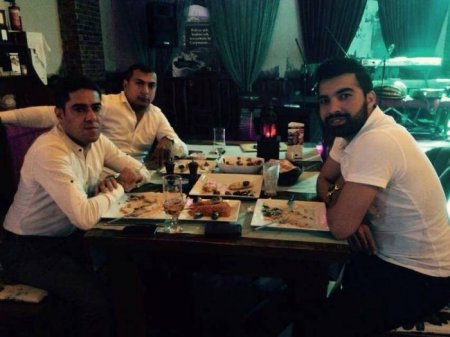 Atası bu pulları nə həyəcanla mənimsəyir... bir bilsəydi... - Dad harın oğul əlindən...(FOTOLAR)