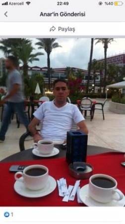 Atası bu pulları nə həyəcanla mənimsəyir... bir bilsəydi... - Dad harın oğul əlindən...(FOTOLAR)