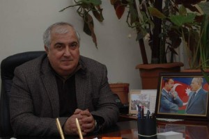 BDU-nun müəllimi 50 min rüşvət verdiyini təsdiqlədi – “Pulu Elbrusa vermişəm, Eldarı tutublar!” BDU-nun müəllimi 50 min rüşvət verdiyini təsdiqlədi – “Pulu Elbrusa vermişəm, Eldarı tutublar!”