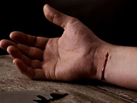 Borca görə özünə qəsd etdi, xəstəxanada öldü - YENİLƏNİB