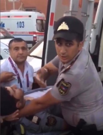 Во время пожара в Садараке сотрудники полиции проявили самоотверженность