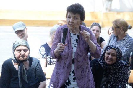 Nəsimi rayonunda iyul ayında 4 səyyar qəbul keçirilmişdir - FOTOLAR