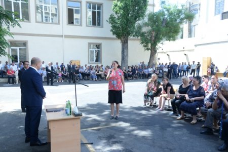 Nəsimi rayonunda iyul ayında 4 səyyar qəbul keçirilmişdir - FOTOLAR