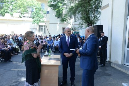 Nəsimi rayonunda iyul ayında 4 səyyar qəbul keçirilmişdir - FOTOLAR