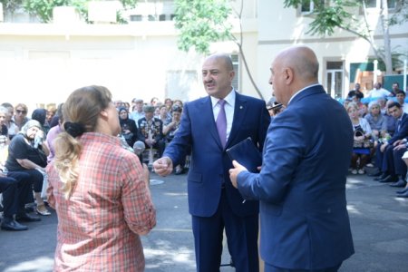 Nəsimi rayonunda iyul ayında 4 səyyar qəbul keçirilmişdir - FOTOLAR