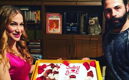 Azərbaycanlı aktrisanın nişanı qayıtdı — Gecə saatlarında...