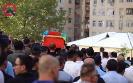Hərbi pilot Rəşad Atakişiyevlə vida mərasimi keçirilir 