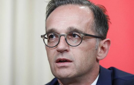 XİN: “Almaniya sərt “Brexit”in əleyhinədir”