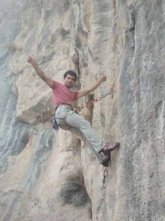 İranın qayaya dırmanma çempionu Şuşa qayalarında ermənilər üçün cığır açdı… - FOTO