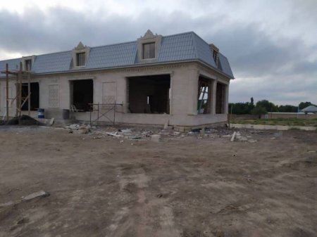 Şakir İmanov dövlət torpağını satışa çıxarıb... - Əhmədzadənin kadrından ÖZBAŞINALIQ Şakir İmanov dövlət torpağını satışa çıxarıb... - Əhmədzadənin kadrından ÖZBAŞINALIQ