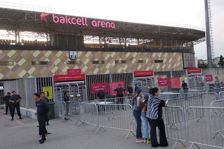 Azərbaycan-Xorvatiya oyununa bilet satan 3 nəfər saxlanıldı: 