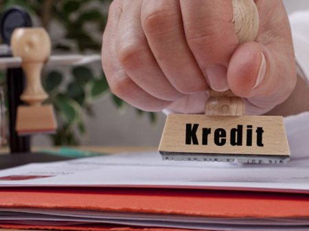Bankların faiz oyunu: - Kreditə çox, əmanətə…