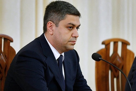 Ermənistanın istefa vermiş hökumət üzvü Nikol Paşinyanı hədələyib Ermənistanın istefa vermiş hökumət üzvü Nikol Paşinyanı hədələyib