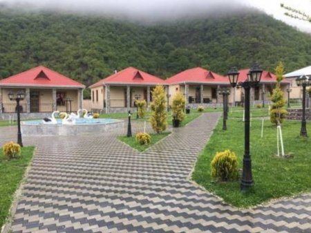 İcra başçısının Qaxda milyonluq istirahət mərkəzi – FOTOLAR