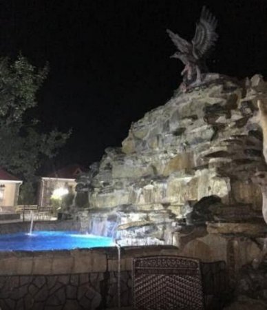 İcra başçısının Qaxda milyonluq istirahət mərkəzi – FOTOLAR