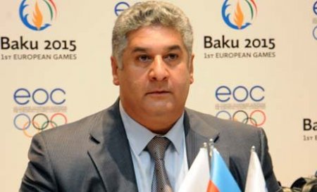 Azad Rəhimov bu adamı 7 ildir süründürür... - GİLEY