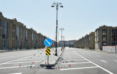 Prezident Bakıda yenidən qurulan Aşıq Molla Cümə küçəsinin açılışında iştirak edib 