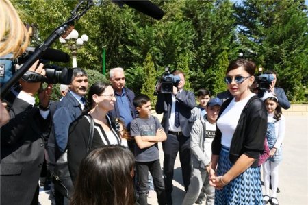 Azərbaycanın Birinci vitse-prezidenti Mehriban Əliyeva Şamaxıda səfərdə olub - FOTOLAR (YENİLƏNİB)