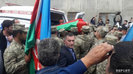 Təmas xəttində öldürülən əsgər torpağa tapşırılıb - FOTO - YENİLƏNİB