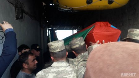 Təmas xəttində öldürülən əsgər torpağa tapşırılıb - FOTO - YENİLƏNİB