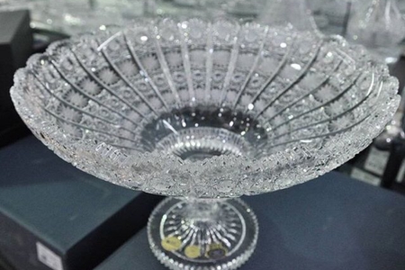 Azərbaycanın “xrustal qab” bazarında böyük saxtakarlıq