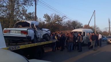 Tovuzda dəhşətli qəza: Marşrutla minik avtomobili toqquşdu, ölən və yaralananlar var