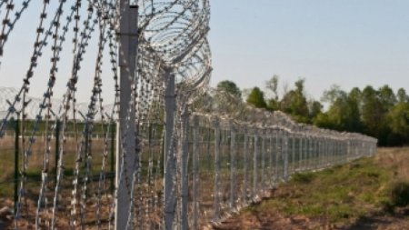 Sərhədçilərimizə atəş açıldı, 3 nəfər zərərsizləşdirildi (FOTOLAR)