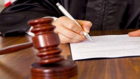 Elinanın intihar etdiyi məktəbdəki təcavüz iddiası yeni işin üstünü açdı: direktor müavinini işdən necə çıxartdırıb?