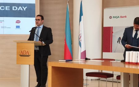 “Nar” İT sahəsində fərqlənən tələbələrə dəstək oldu