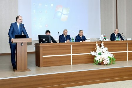 Tanınmış kardioloqlar naxçıvanlı həmkarları ilə təcrübə mübadiləsi aparıblar